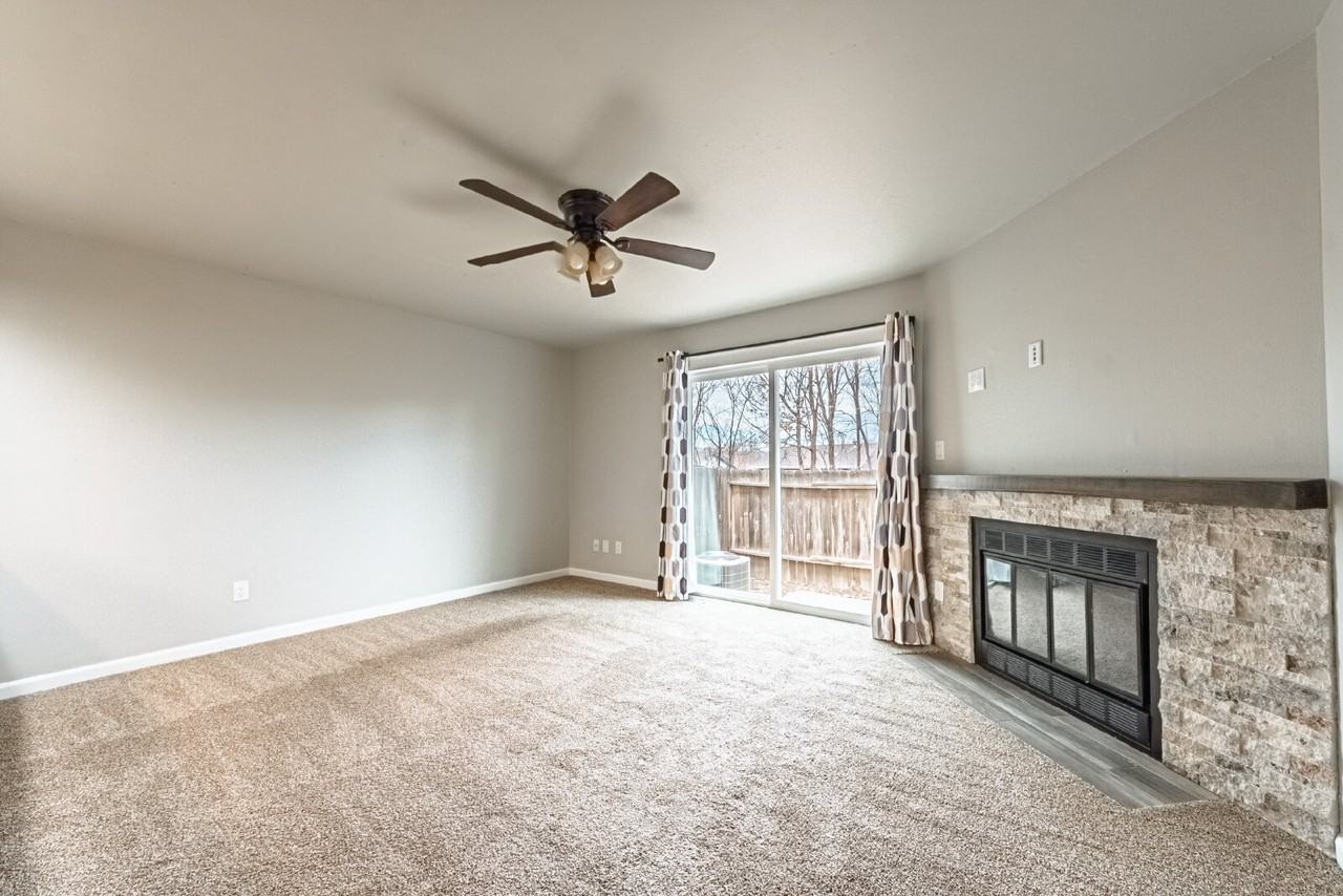 2367 Lexington Village Ln - Photo 7 of 31