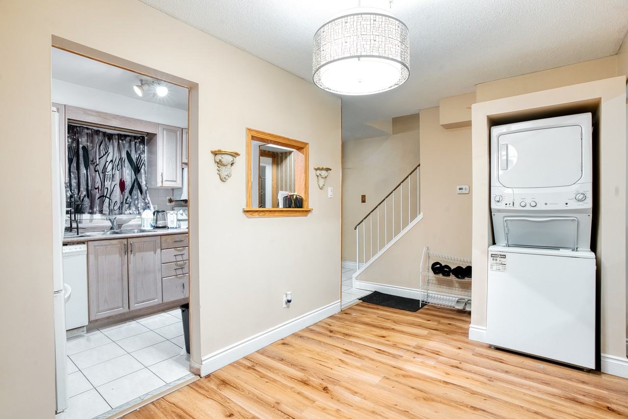 2 Hyde Park Court - Photo 2 of 12