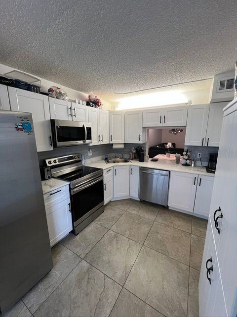 3701 Savoy Ln - Photo 5 of 15