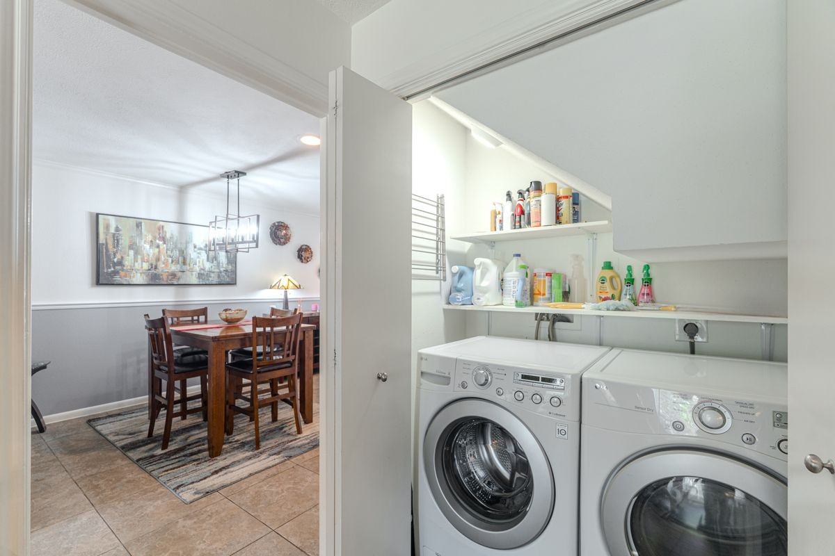 6339 Del Monte Dr - Photo 5 of 29