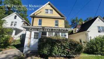 featured image of 421 E Thornton St