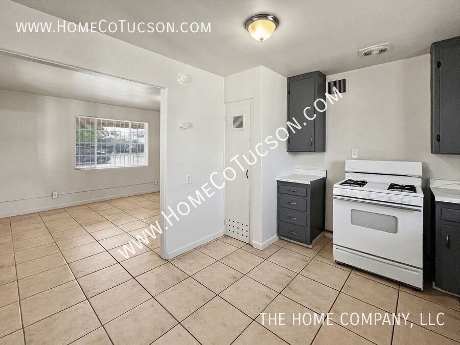 2607 E Beverly Dr - Photo 7 of 24