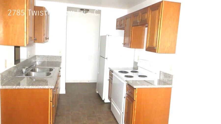 2785 Twistingbow Ln #C - Photo 2 of 23