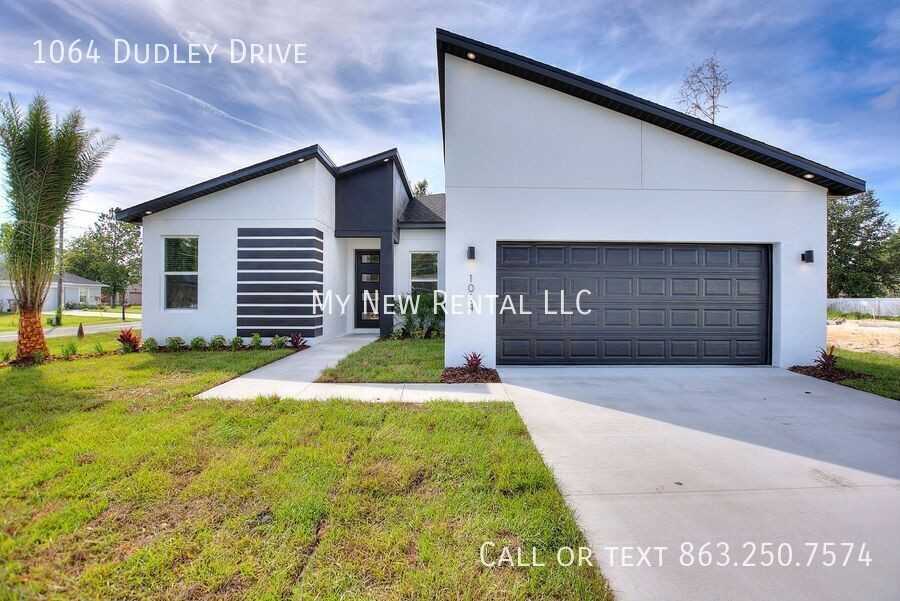 1064 Dudley Dr - Photo 3 of 33