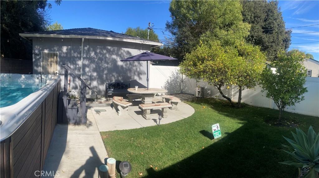 123 W Green St #123 - Photo 2 of 12