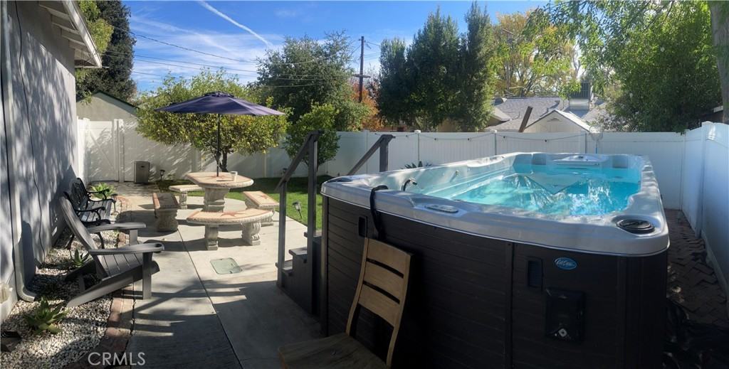 123 W Green St #123 - Photo 5 of 12