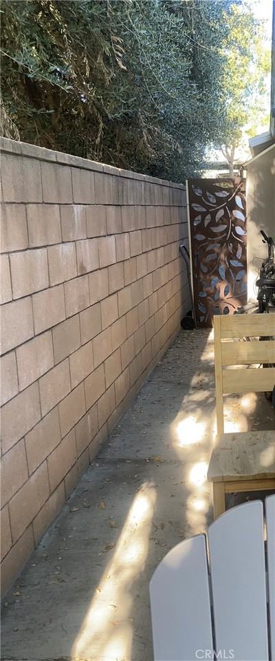 123 W Green St #123 - Photo 6 of 12