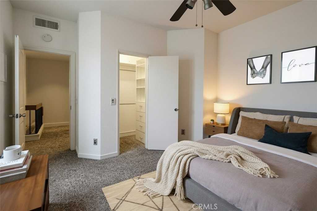 172 Gallery Way #172 - Photo 3 of 17