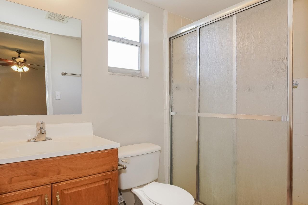 3970 Oakland St #3970 - Photo 3 of 16