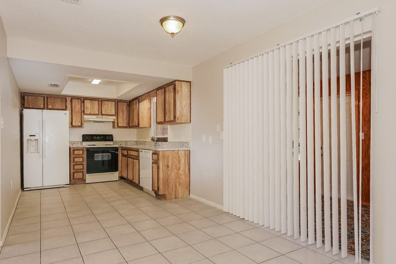 3970 Oakland St #3970 - Photo 6 of 16