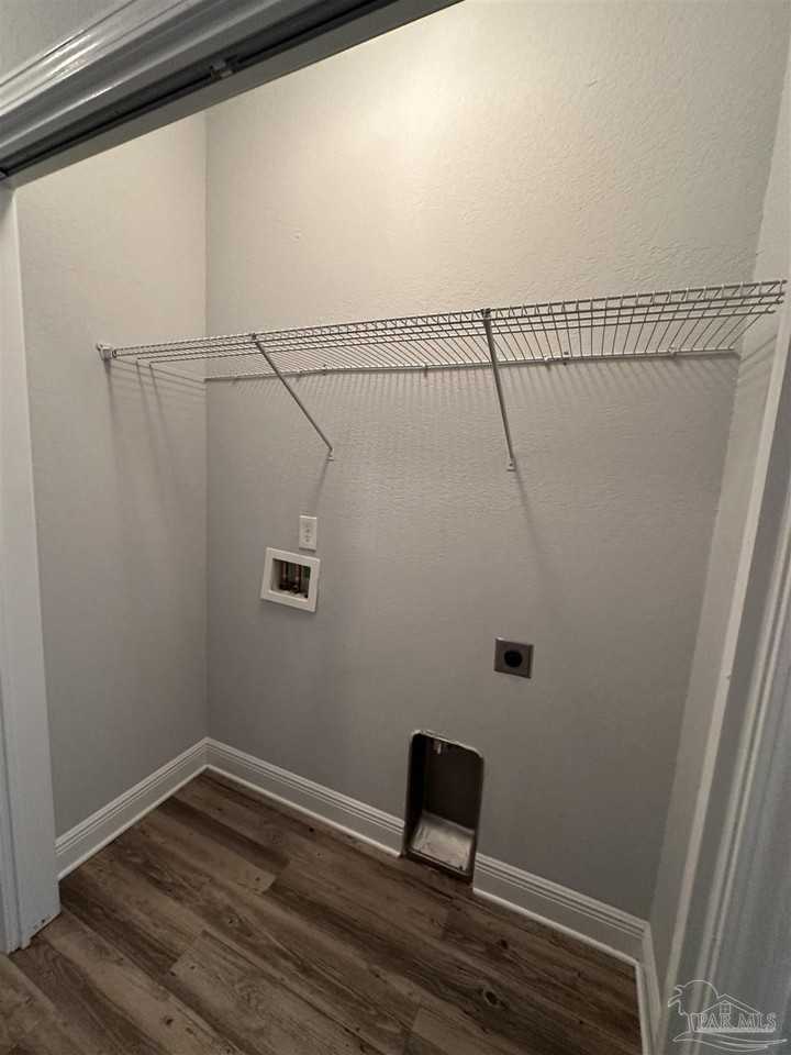 422 N N St #422A - Photo 2 of 15