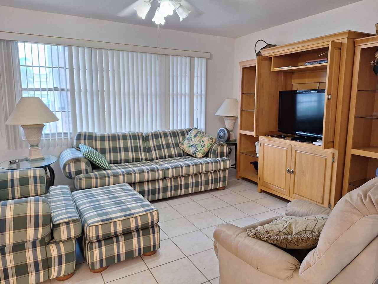 1010 Wolverton E #1010 - Photo 4 of 30