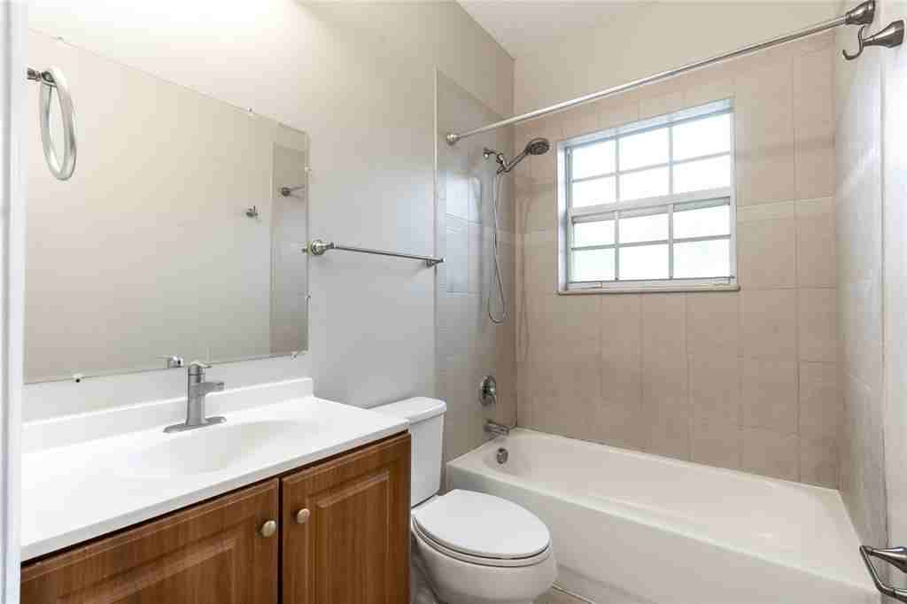1241 Nw 27th Ave #1241 - Photo 2 of 21