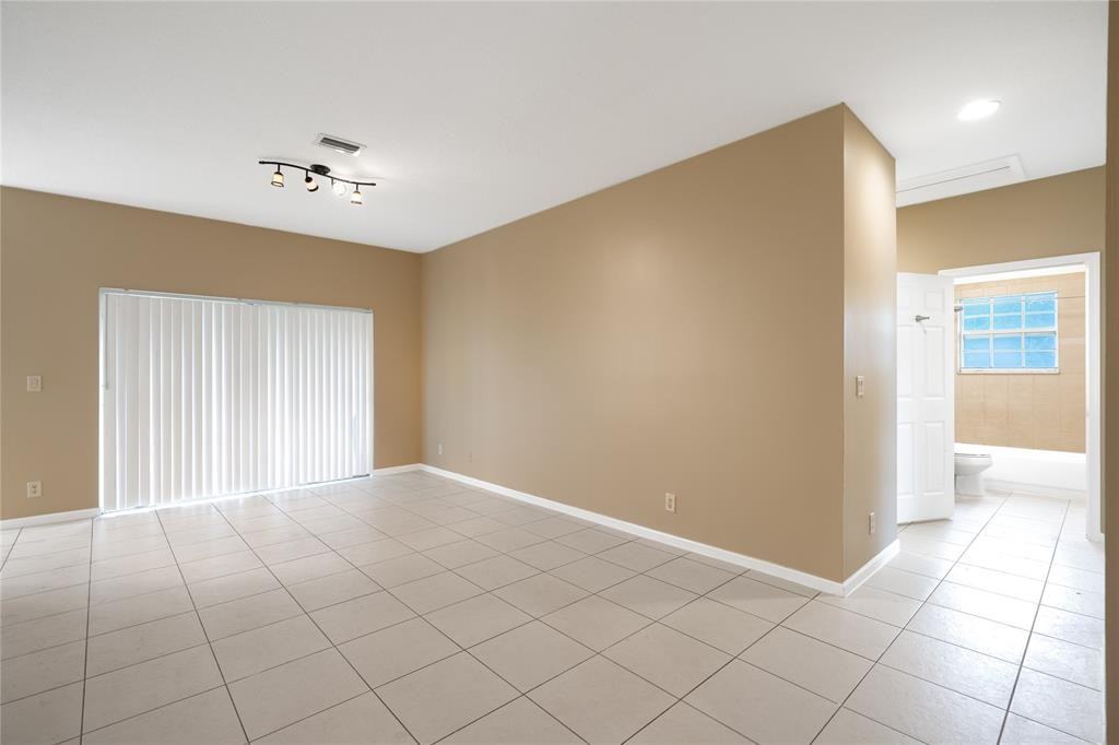 1241 Nw 27th Ave #1241 - Photo 6 of 21