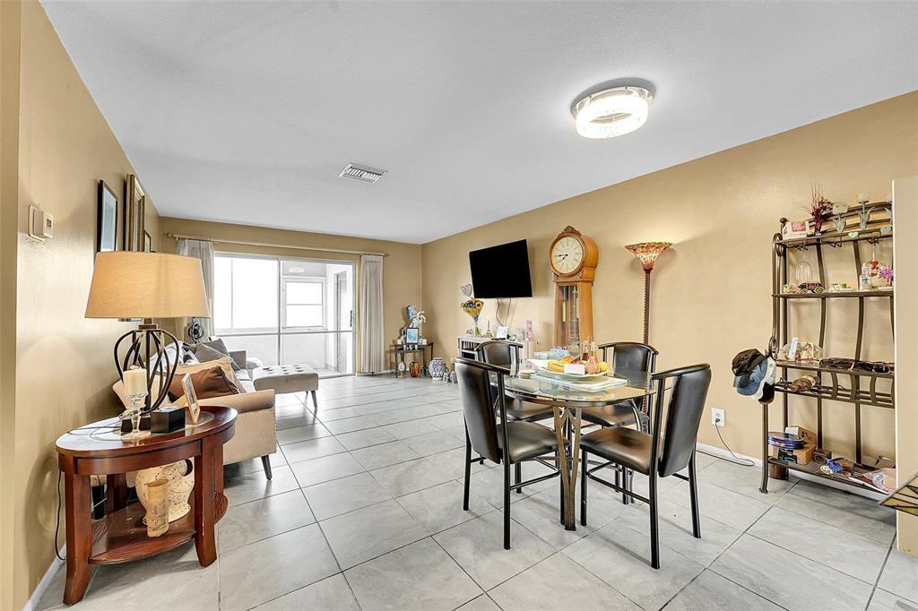 2769 Ashley Dr W #2769F - Photo 5 of 25