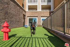 featured image of 7290 Edinger Ave