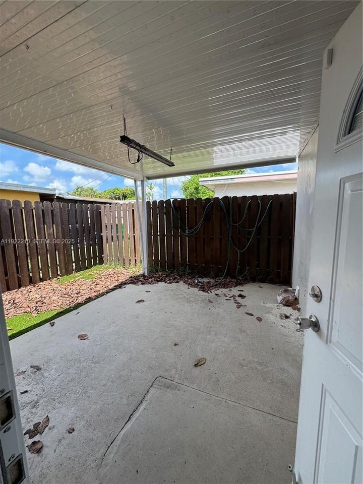 Sunrise Golf Village East #6868 - Photo 5 of 20