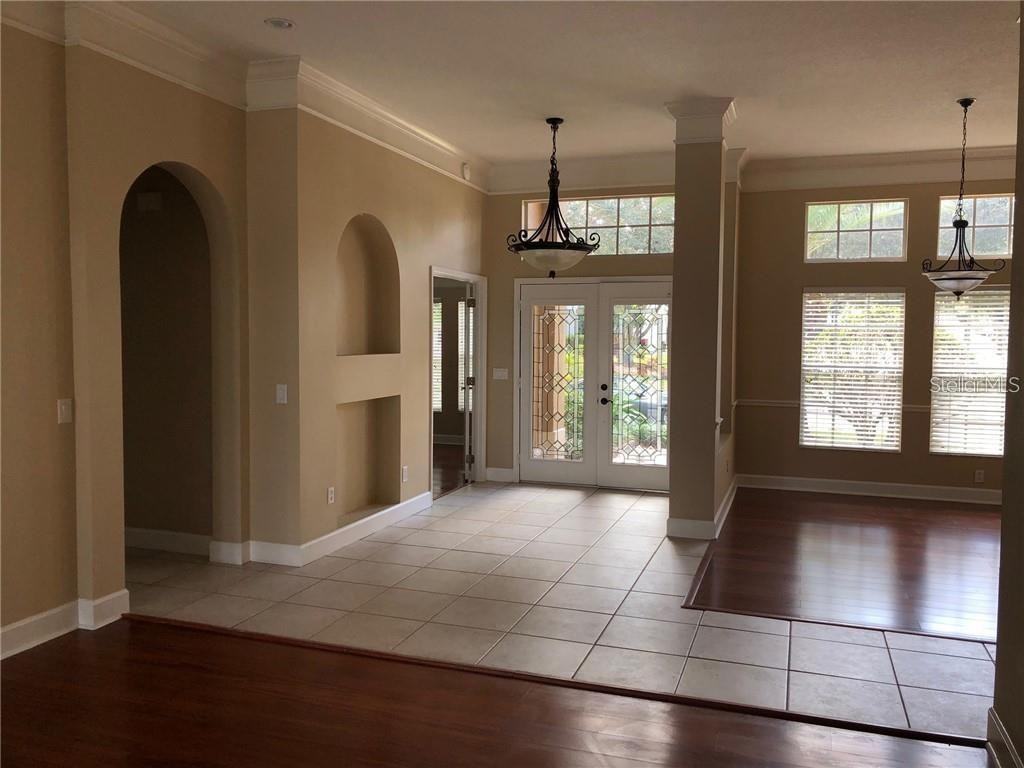 10373 Emerald Woods Ave #10373 - Photo 3 of 11