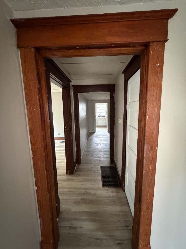 2652 Bank St - Photo 7 of 13