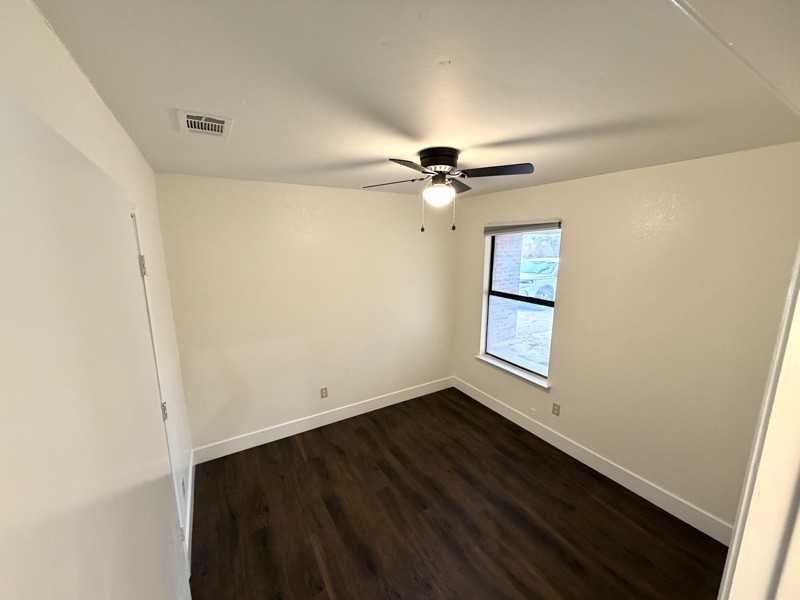 800 Nicole Dr - Photo 5 of 14