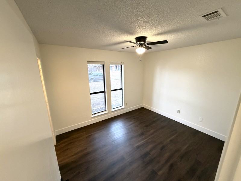 800 Nicole Dr - Photo 6 of 14