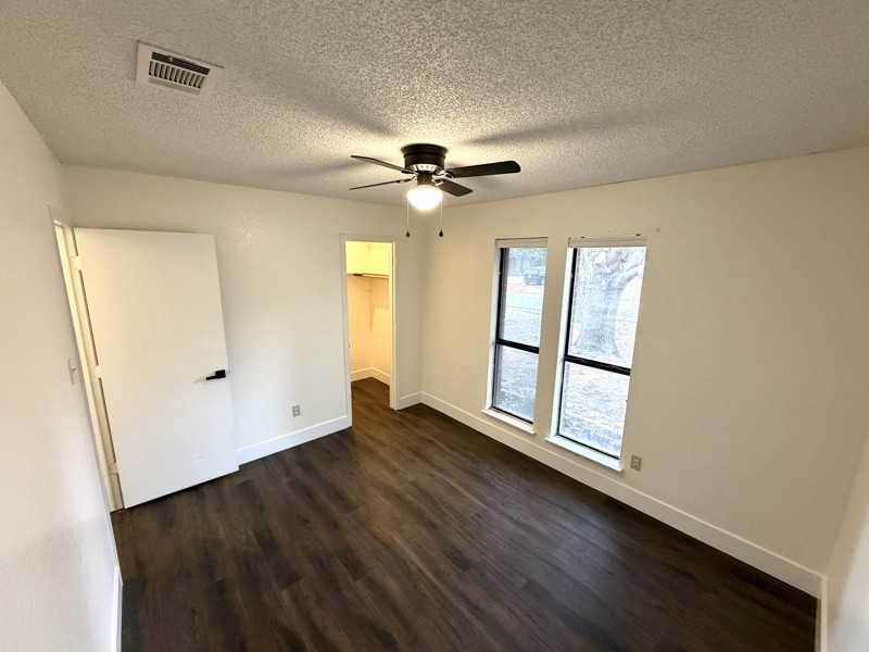 800 Nicole Dr - Photo 7 of 14