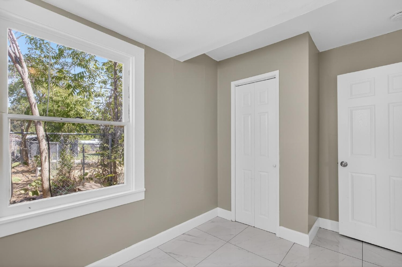 5080 Enrico Blvd #1 - Photo 7 of 12