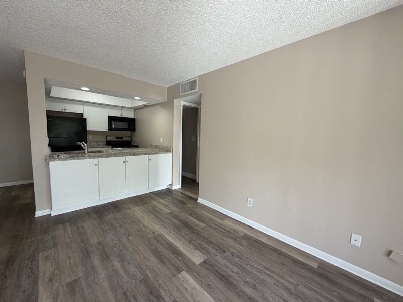 766 Nw Fork Rd #766 - Photo 4 of 15