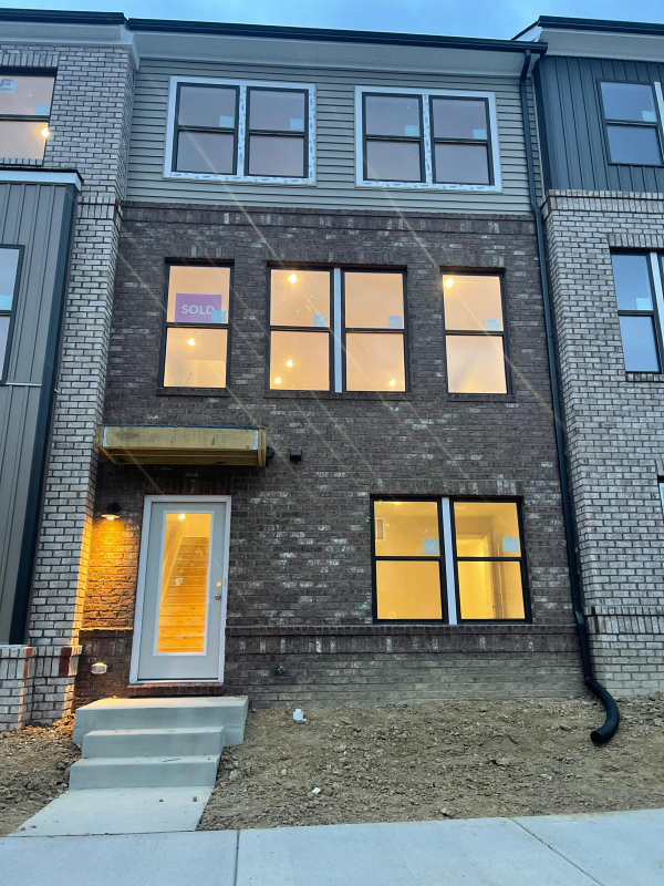 9486 Pinkman Rd - Photo 2 of 20