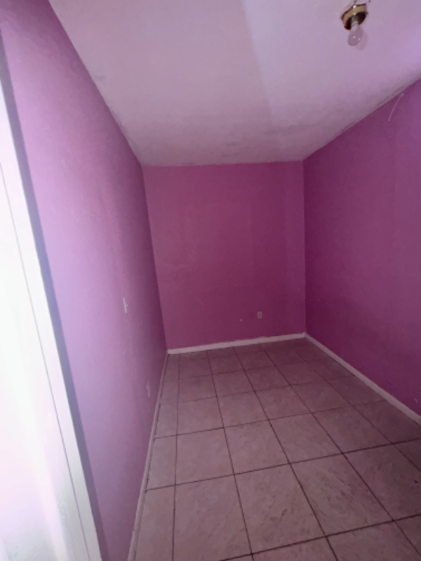 3724 Nw 22nd Ct #3724 - Photo 3 of 5