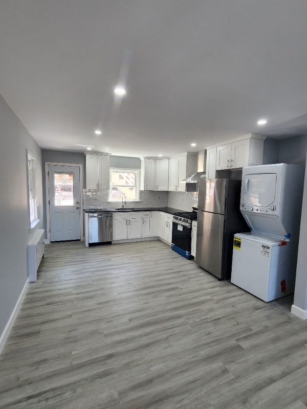 26 Lennon Ave #1 - Photo 4 of 13