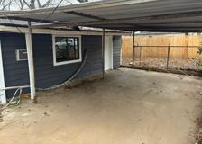 105 1/2 E Bond St - Photo 1 of 1