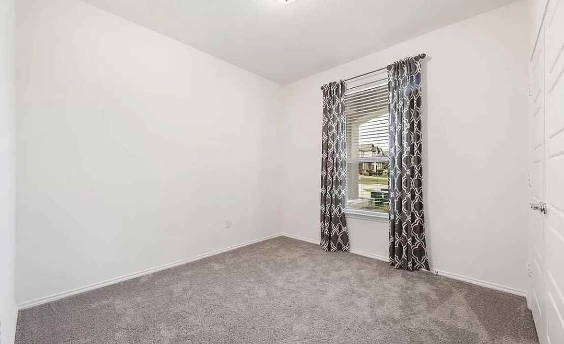 100 Jarbridge Dr #NA - Photo 5 of 9