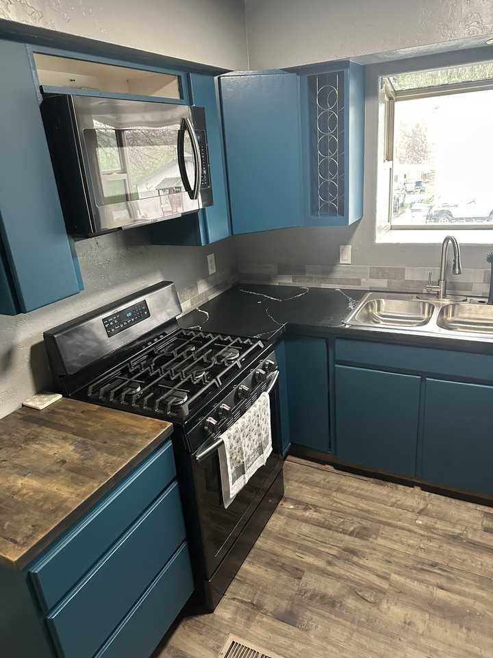 524 Silcott Ct #NA - Photo 7 of 29