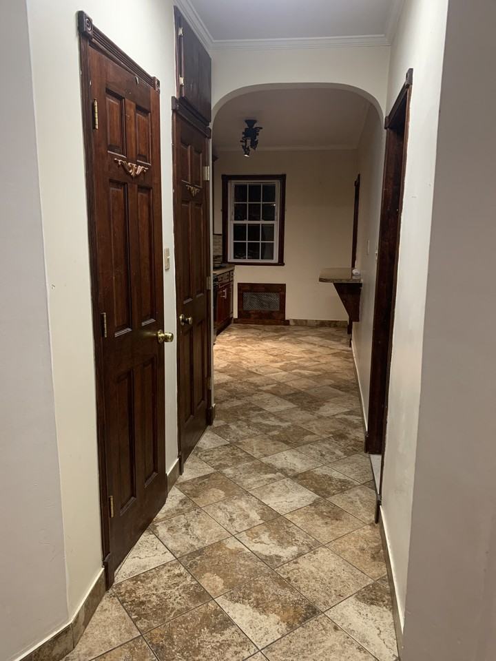 10146 95th St #NA - Photo 7 of 11