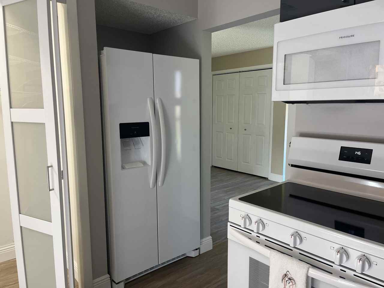 4022 Davit Dr - Photo 3 of 24