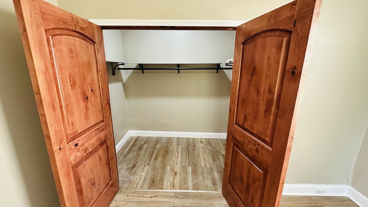 300 S Main St #300UPPER - Photo 6 of 13