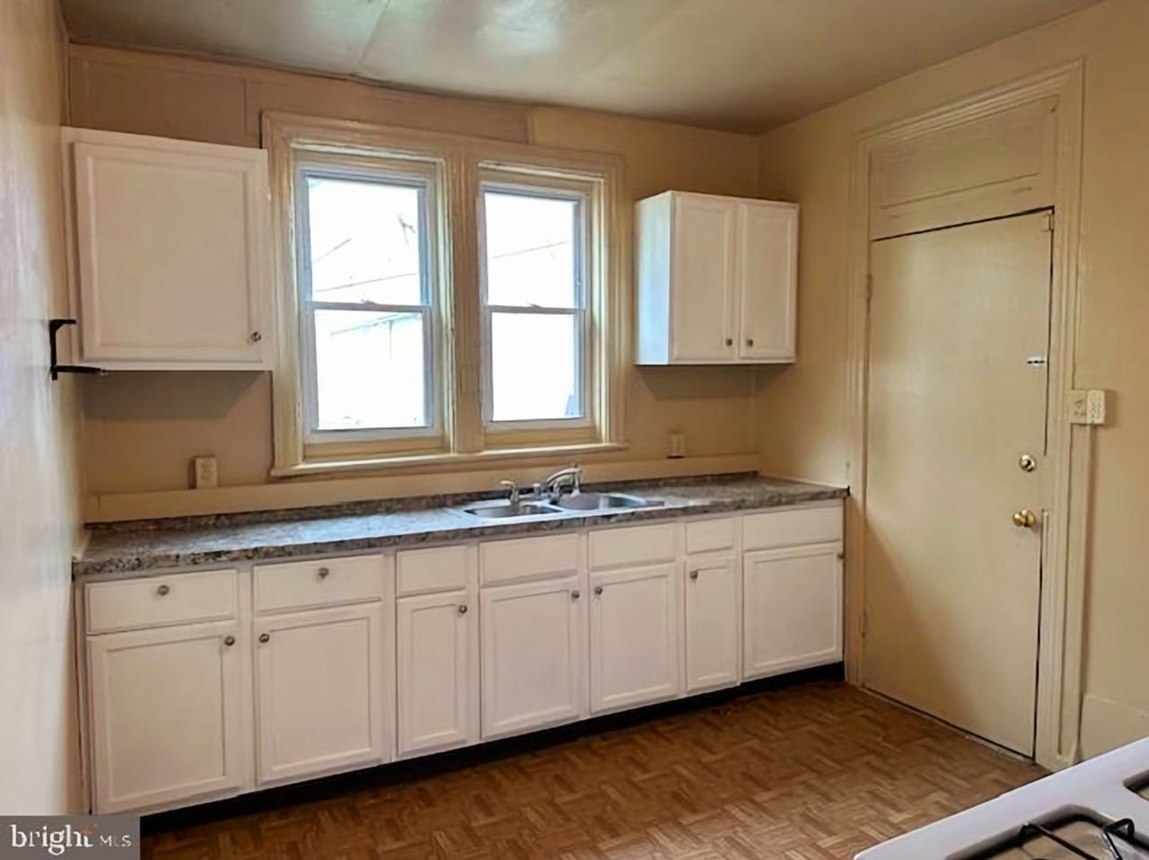 316 S 15th St #NA - Photo 4 of 10