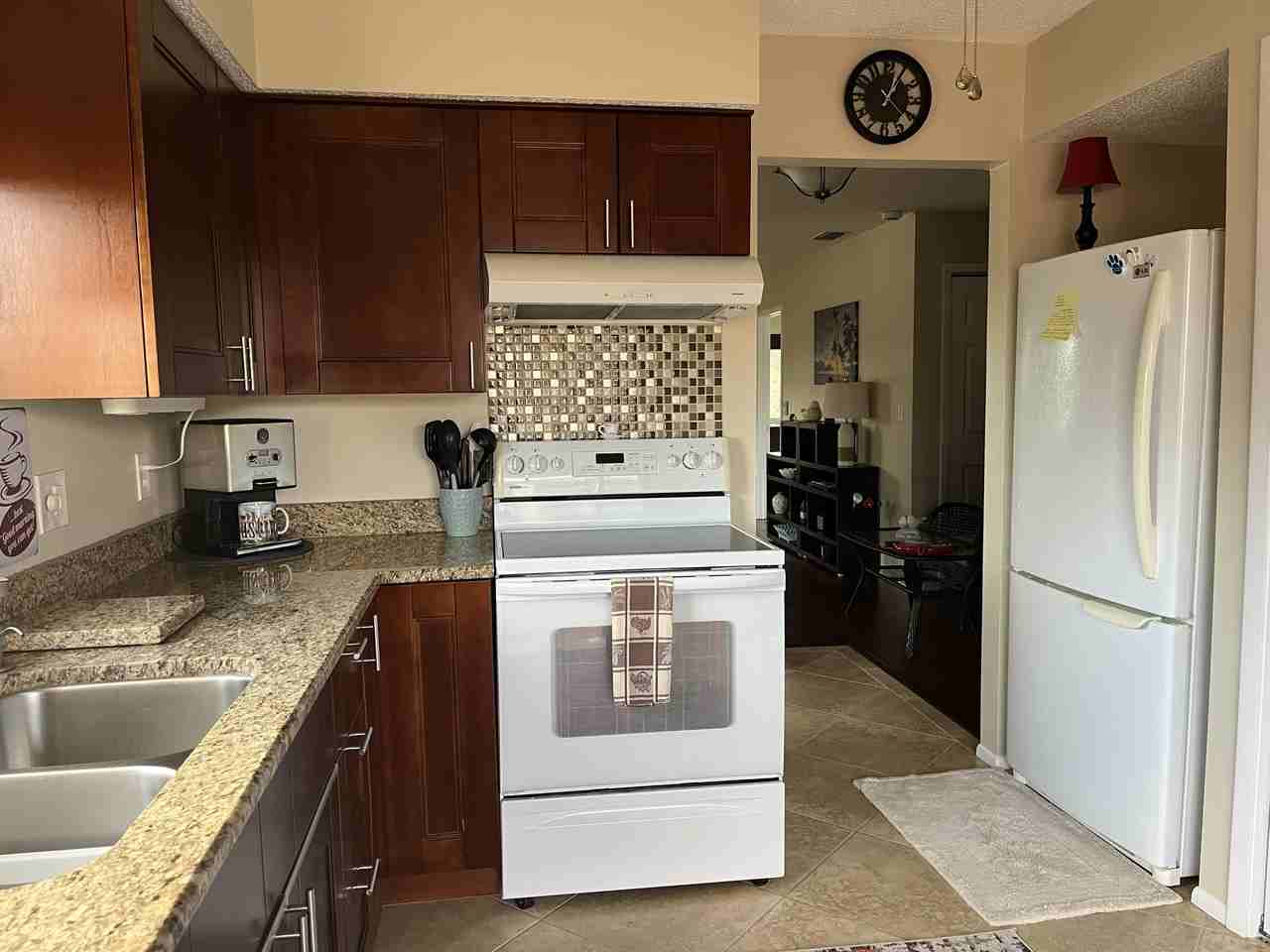 4022 Davit Dr - Photo 2 of 27