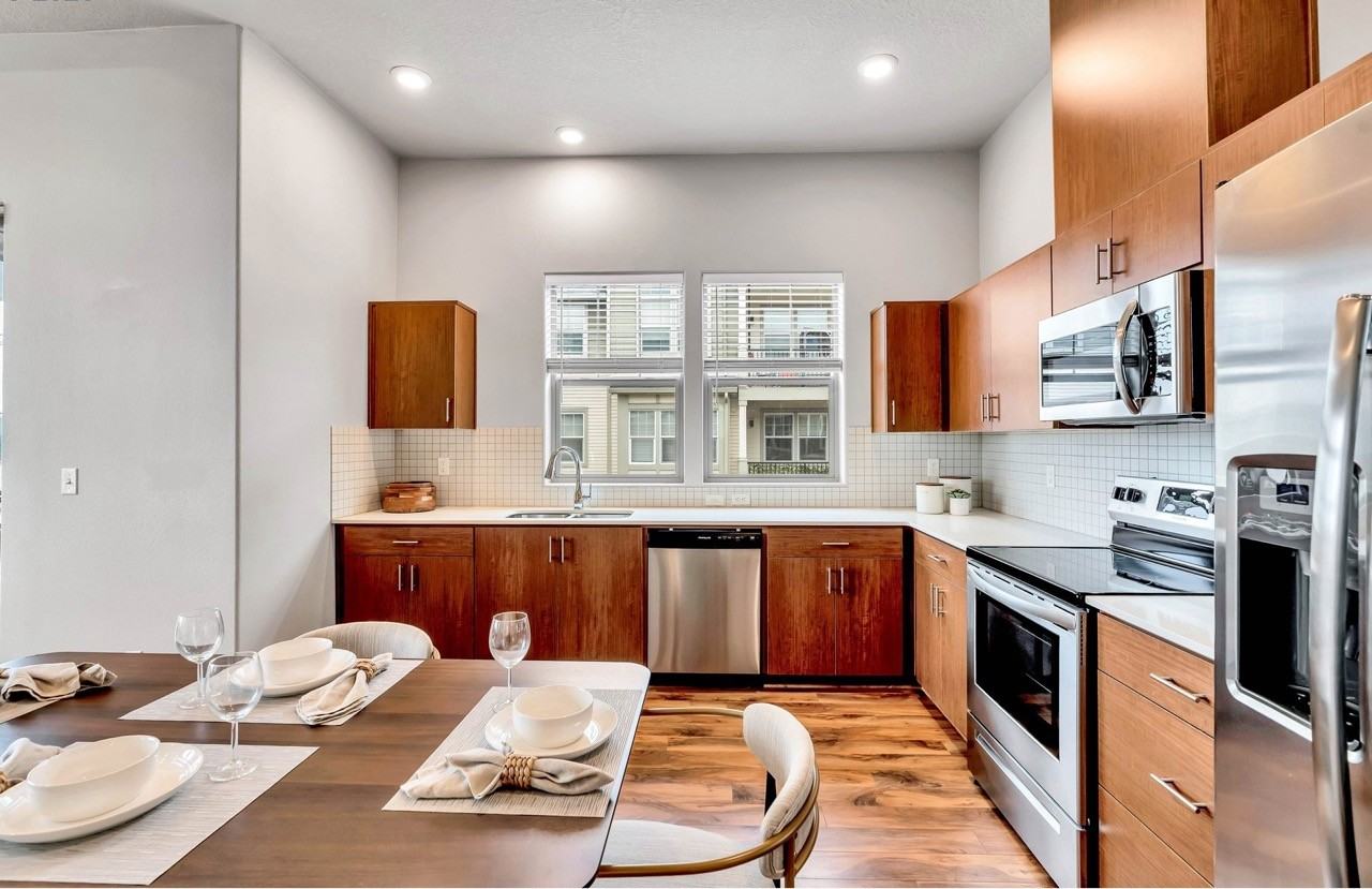 17181 Sw Snowdale St #302 - Photo 3 of 48