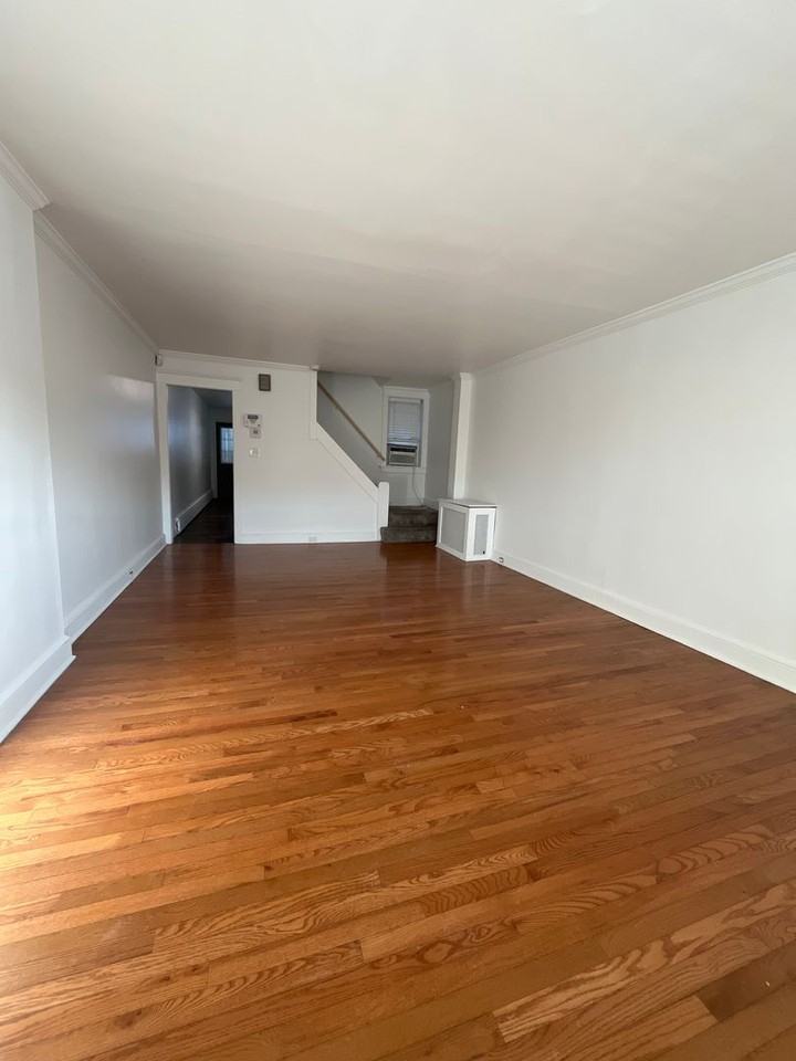 809 S 10th St - Photo 2 of 20