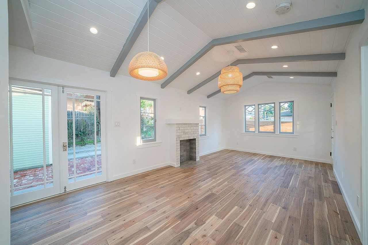 511 Micheltorena Street - Photo 4 of 17