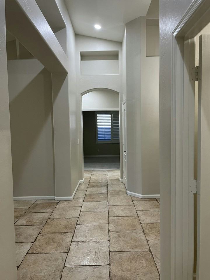 2150 S Boulder Ct - Photo 5 of 29