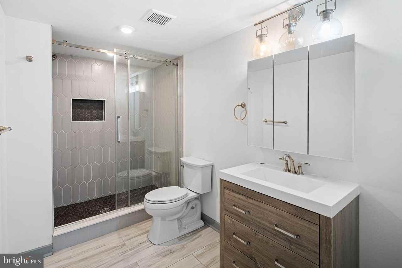 411 West Berks Street, Unit 1 - Photo 7 of 12