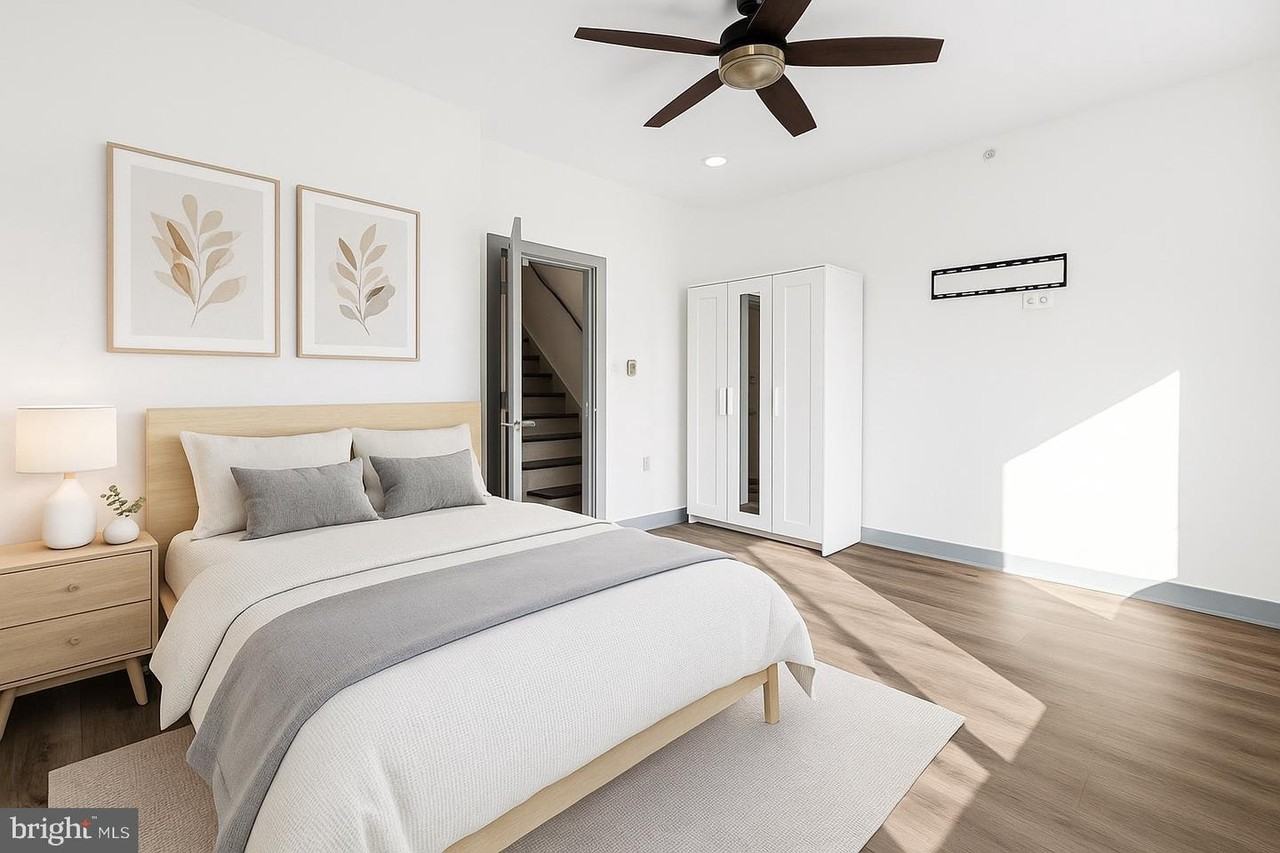 419 West Berks Street, Unit 2 - Photo 4 of 12