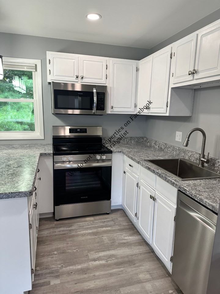 13 Pawling St #NA - Photo 2 of 24