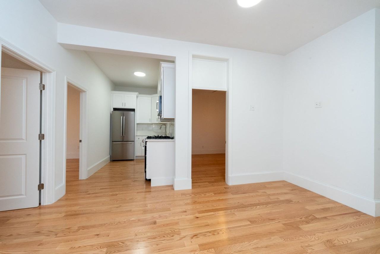 22 Westland Ave - Photo 2 of 11