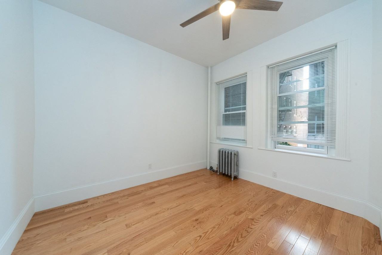 22 Westland Ave - Photo 5 of 11