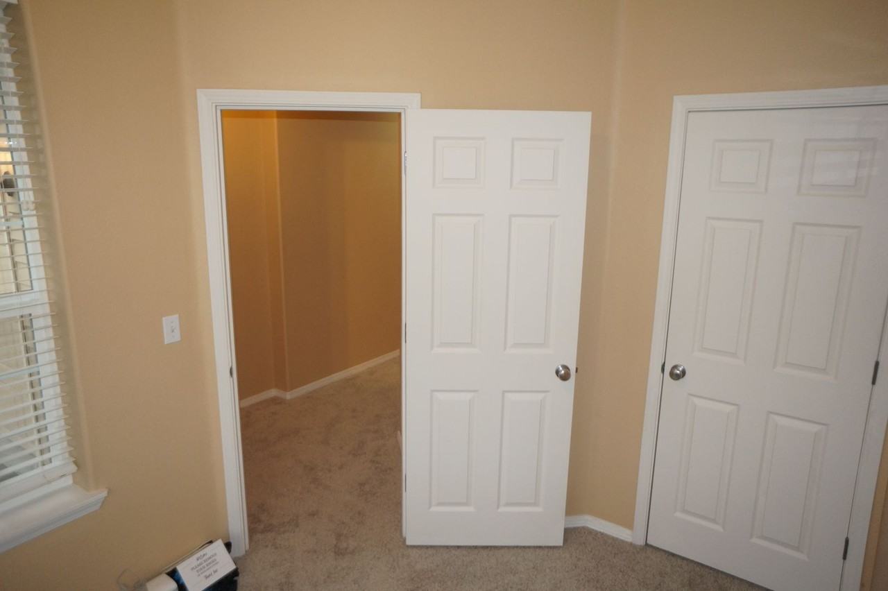 532 Ne Caden Ave - Photo 3 of 38