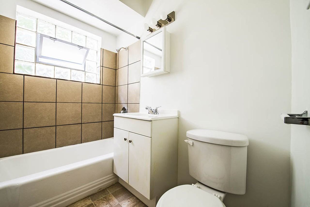 8751 S Cottage Grove Chicago, IL 60619 - Photo 2 of 22